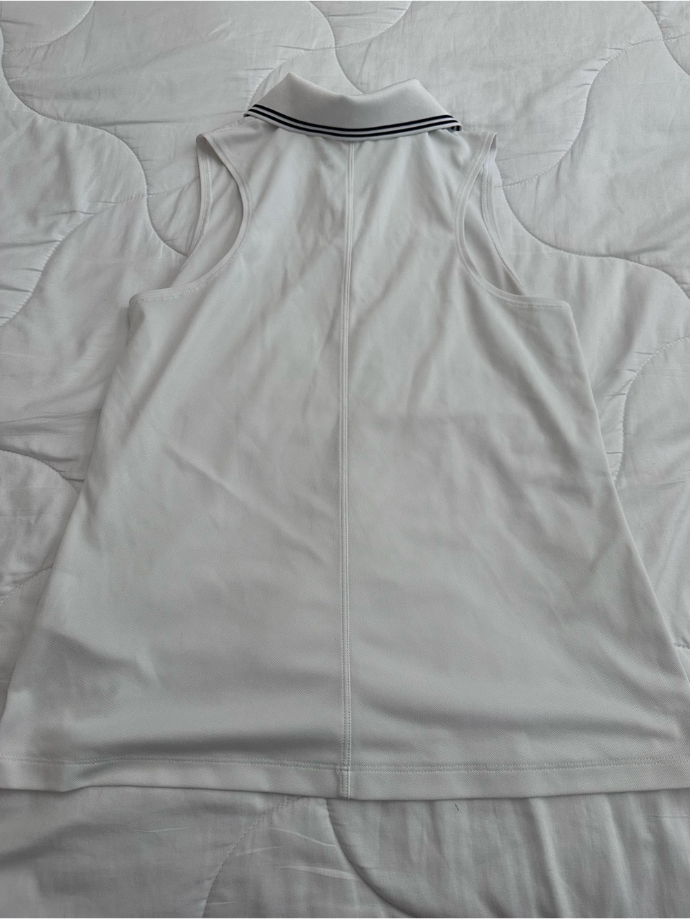 Nike Women’s White Sleeveless Polo Shirt - Picture 4 of 9